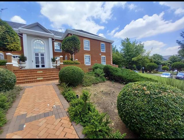355M² OFFICE TO LET IN BRYANSTON